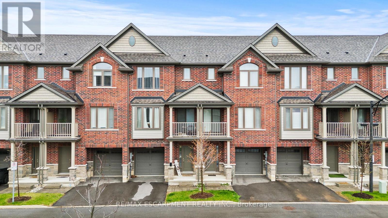 Townhouse at 4 - 19 PICARDY DRIVE, Hamilton (Stoney Creek Mountain)