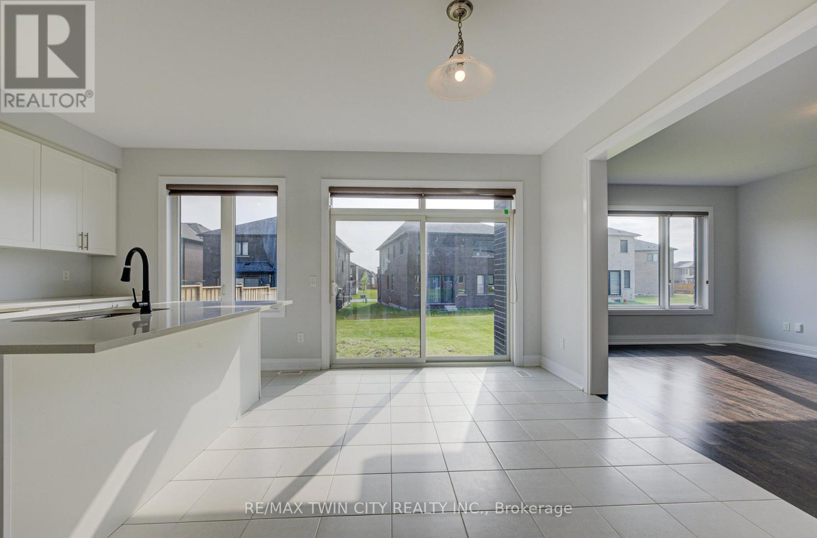 Detached at 767 QUEENSTON BOULEVARD, Woodstock