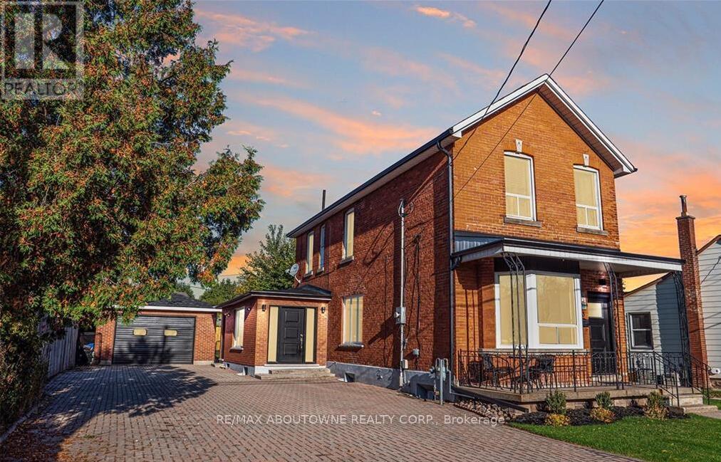 Multiplex at 43 CROOKS STREET, Hamilton (Strathcona)