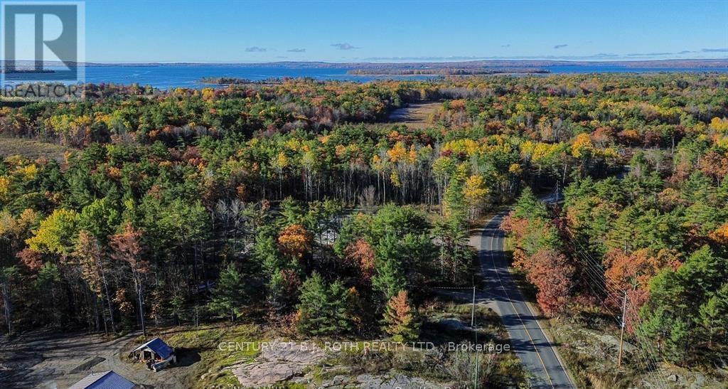 Detached at PCL6807 HONEY HARBOUR ROAD, Georgian Bay