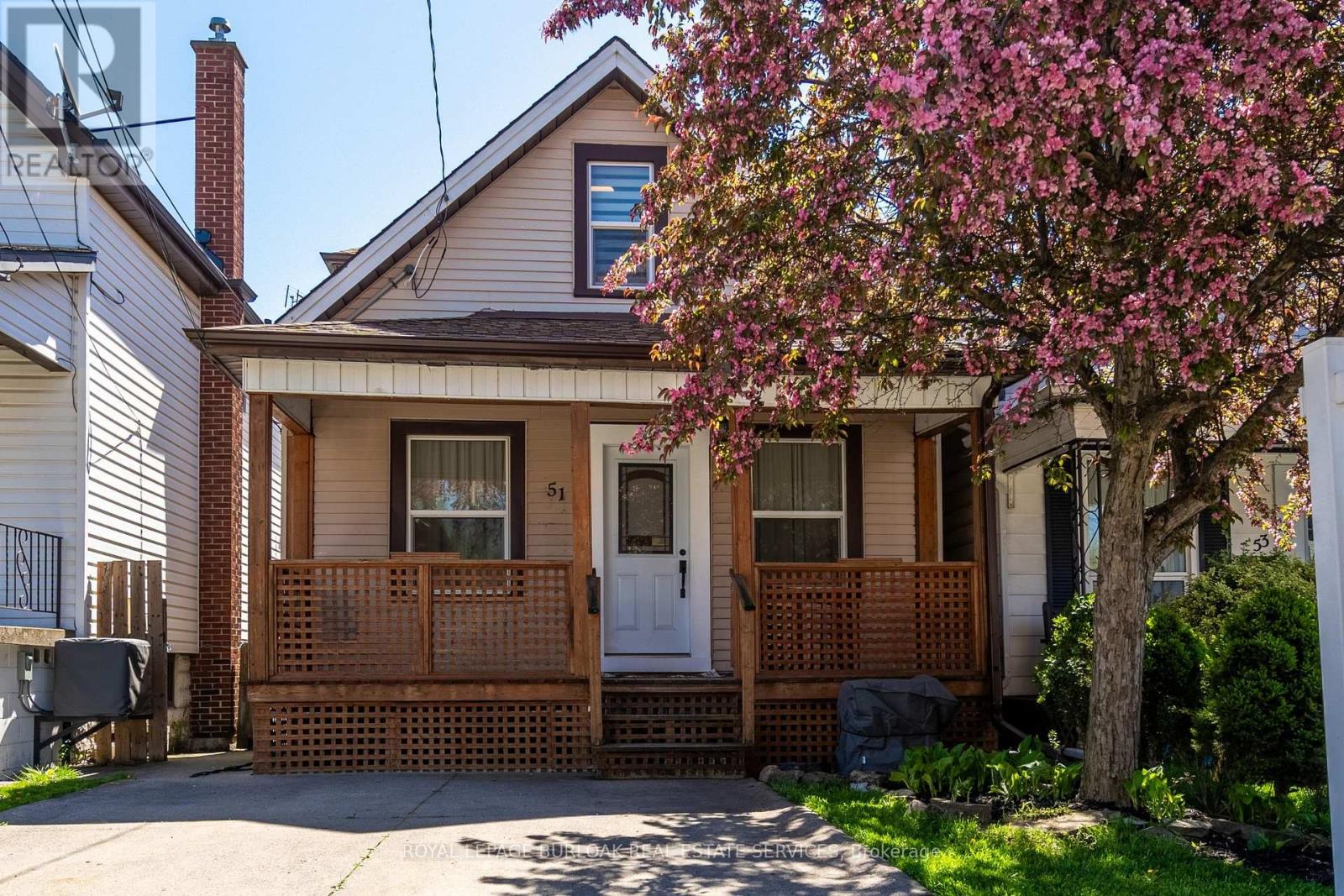 Detached at 51 EAST 23RD STREET, Hamilton (Eastmount)