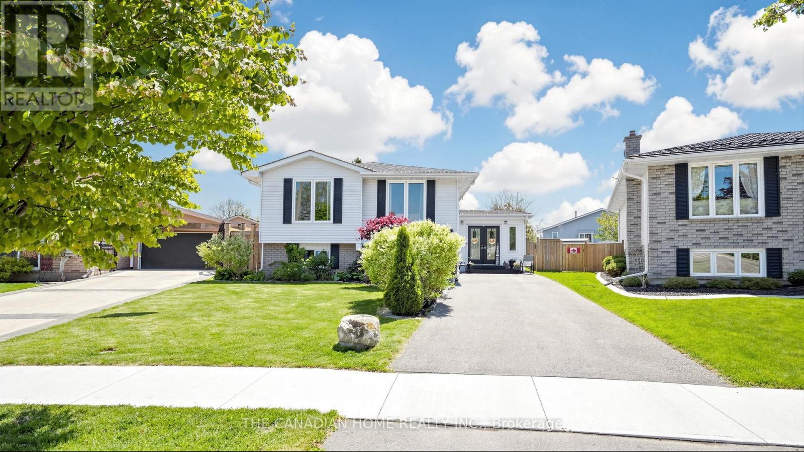 Detached at 128 BRANLYN CRESCENT, Brantford