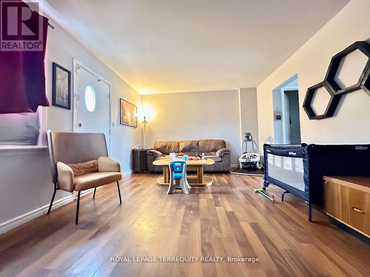 Townhouse at 10 ORCHARD PLACE, Chatham-Kent
