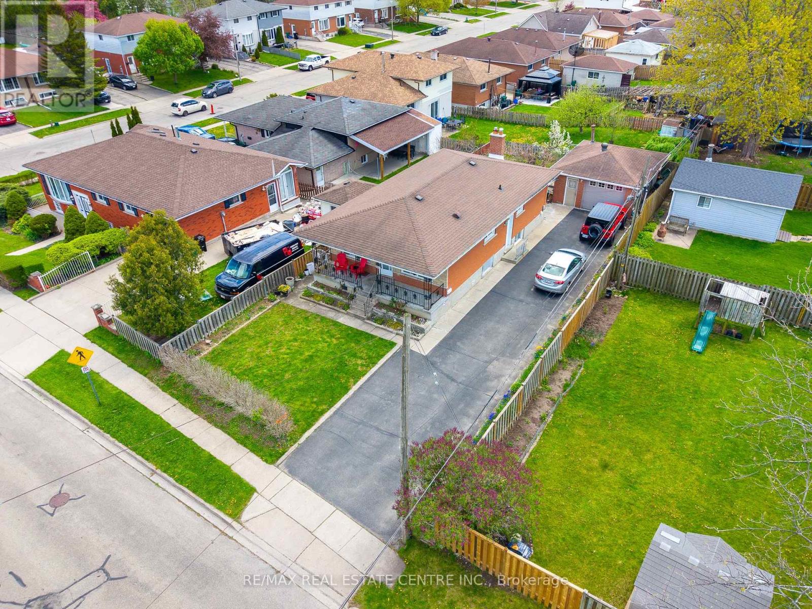 Detached at 211 BALLANTYNE AVENUE, Cambridge