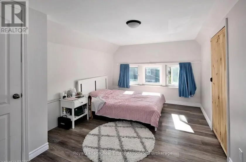 Multiplex at 3 - 1114 4TH AVENUE E, Owen Sound
