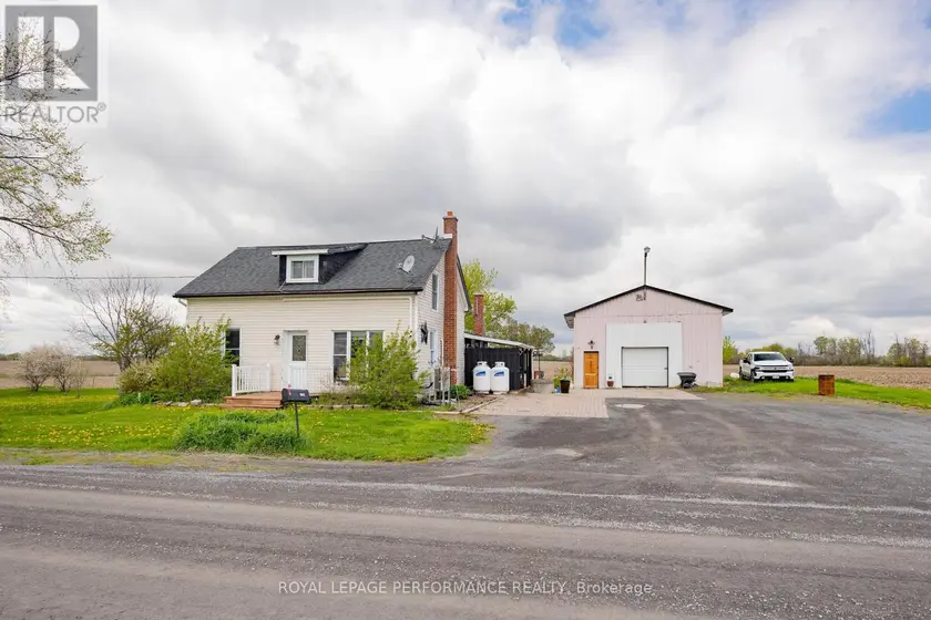 Detached at 16615 DUFF'S CORNERS ROAD, North Stormont