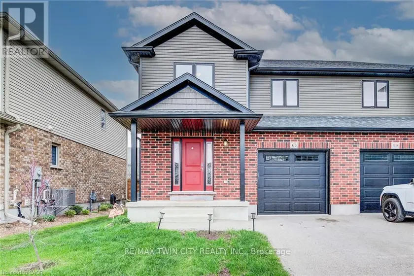Semi-Detached/Link at 63 CRAB APPLE COURT, Wellesley