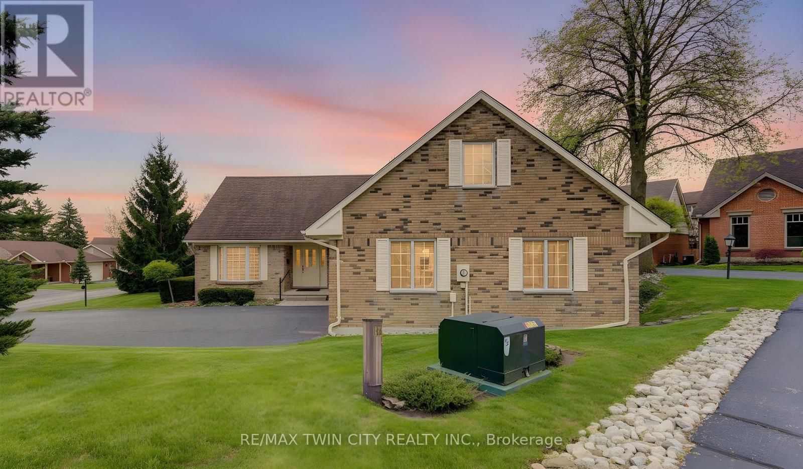 Detached at 13 - 298 ROXTON DRIVE, Waterloo