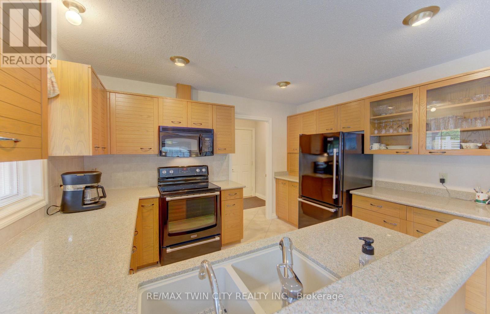 Detached at 13 - 298 ROXTON DRIVE, Waterloo
