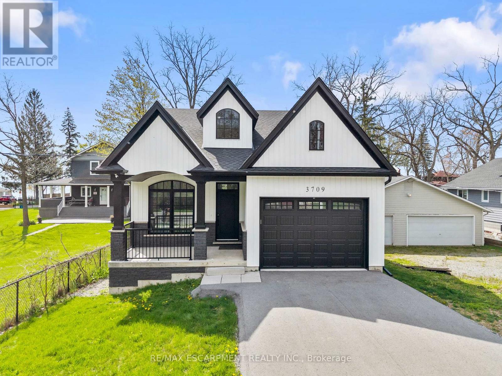 Detached at 3709 RYAN AVENUE, Fort Erie (Crystal Beach)
