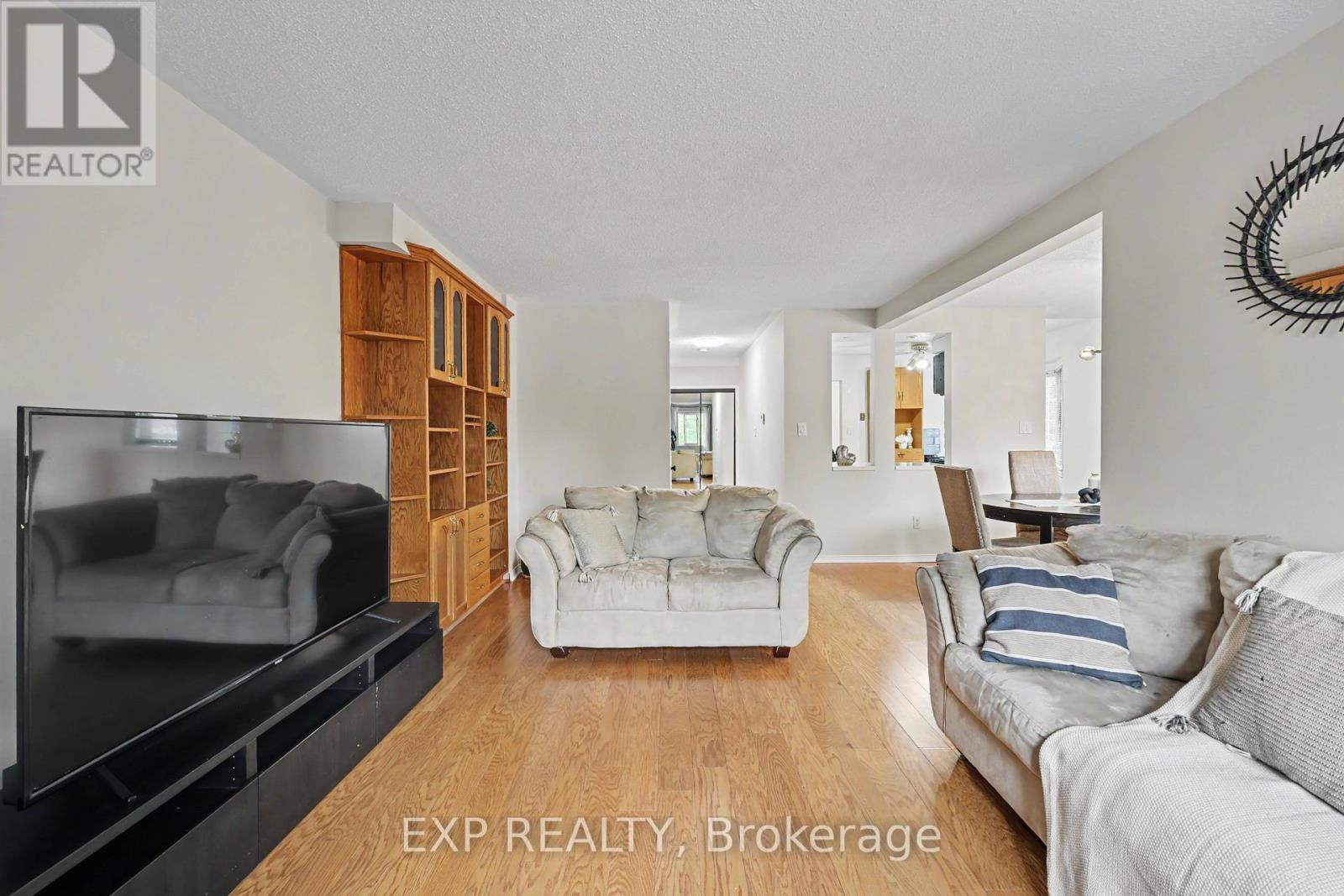 Townhouse at 47 - 38 ELORA DRIVE, Hamilton