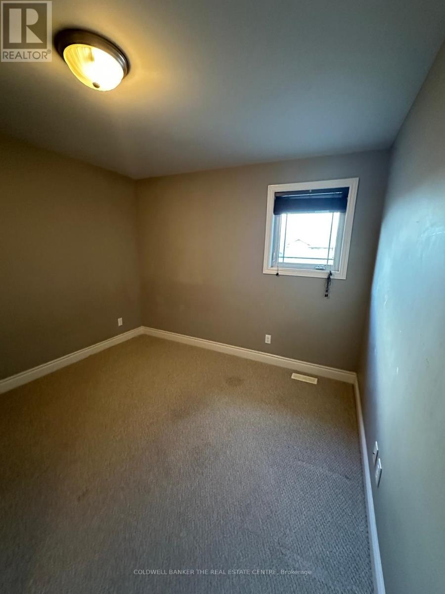 Townhouse at 48 Hanover Crt, Belleville
