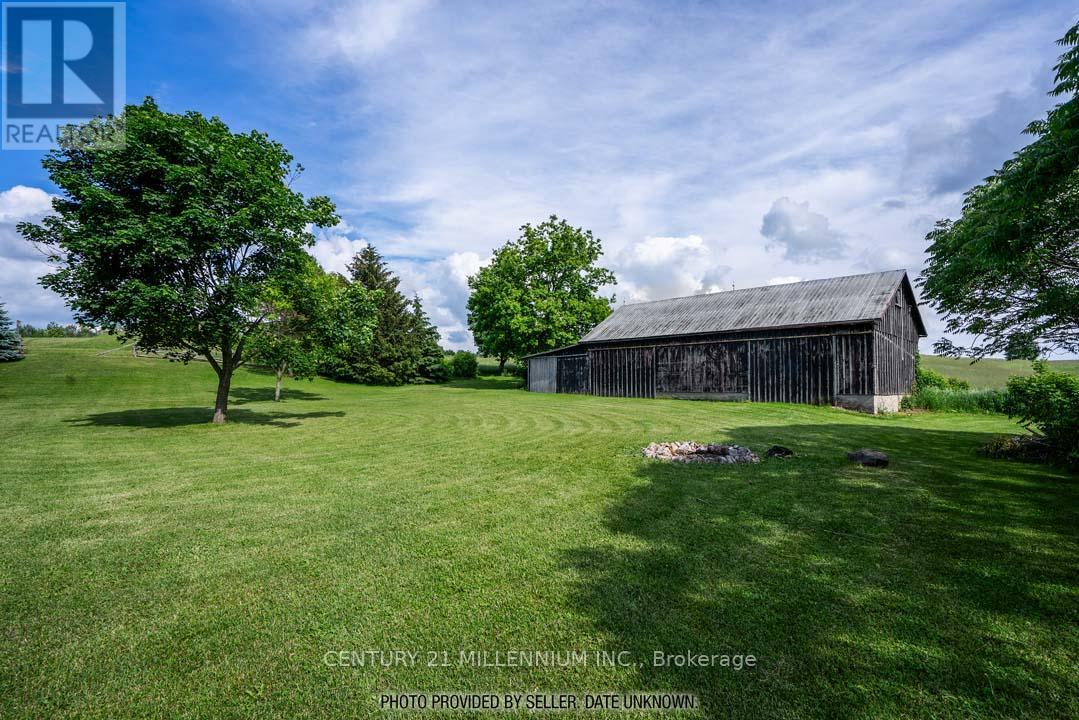 Detached at 753333 2ND LINE EHS, Mono