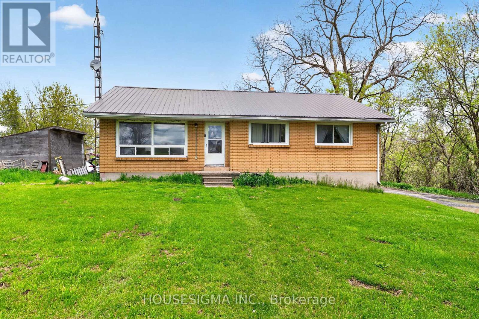 Detached at 2418-2420 RUTLEDGE ROAD, Frontenac (Frontenac South)
