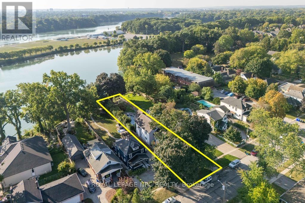 Detached at 149 MAIN STREET, St. Catharines (Port Dalhousie)