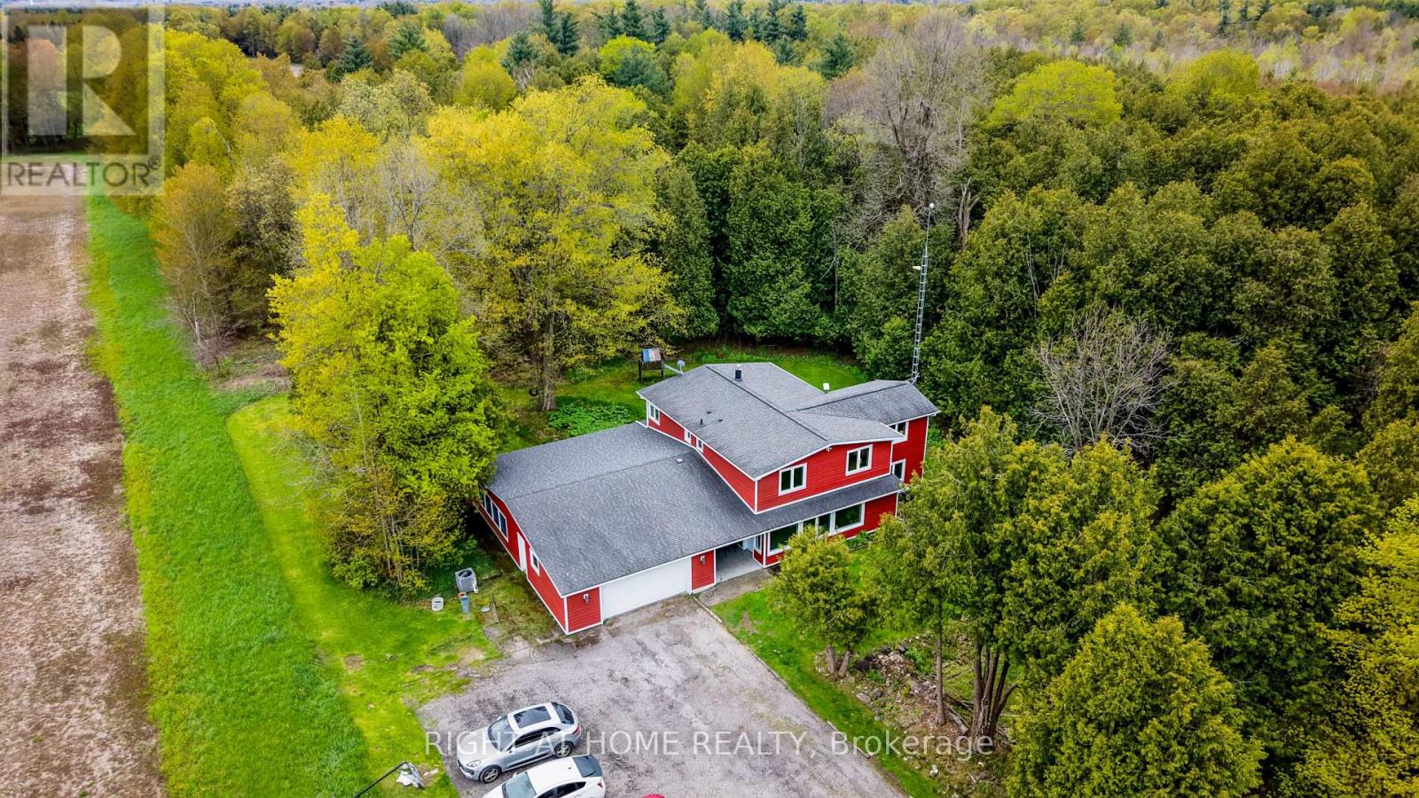 Detached at 536 11TH CON ROAD E, Hamilton