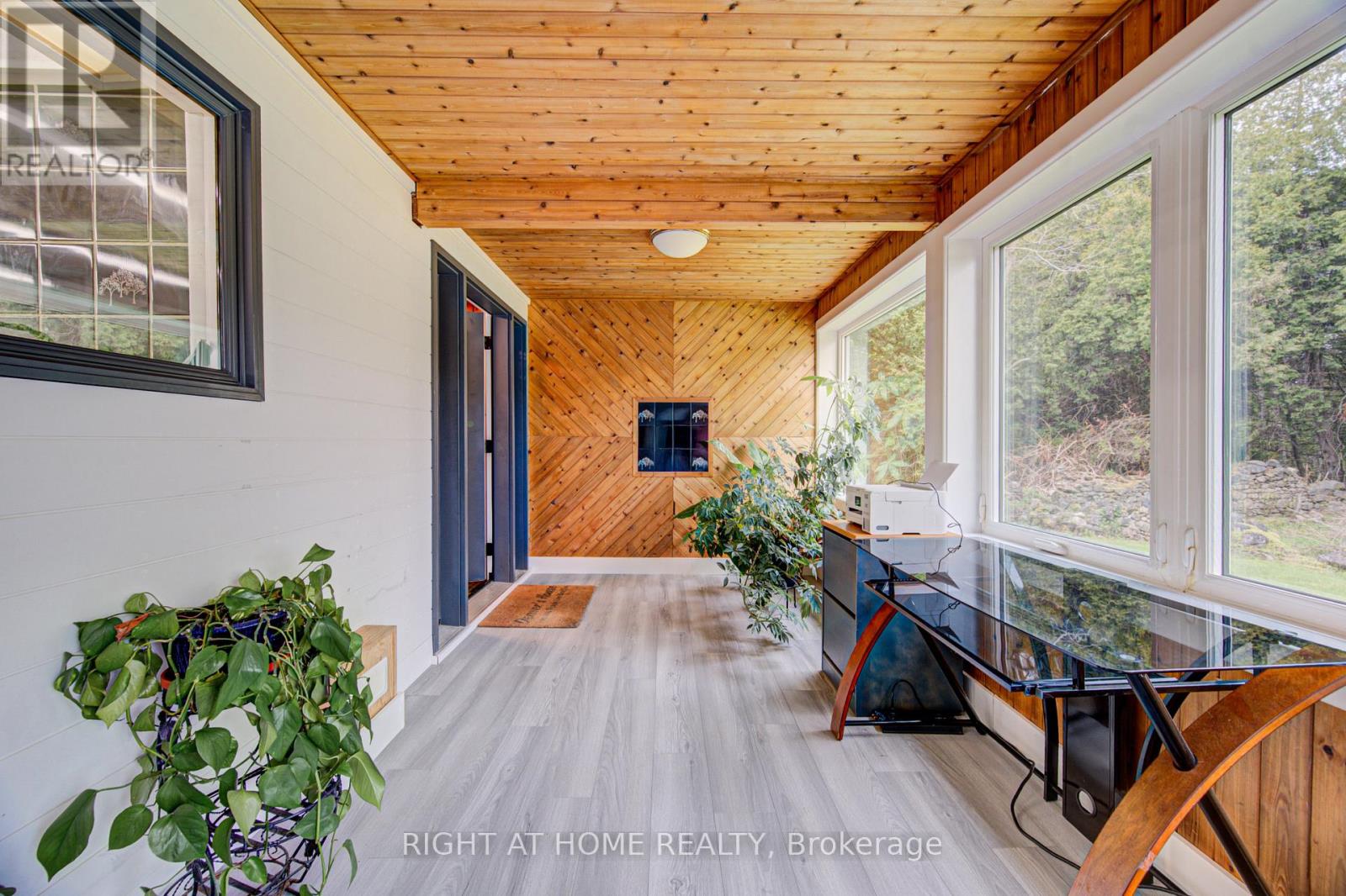 Detached at 536 11TH CON ROAD E, Hamilton