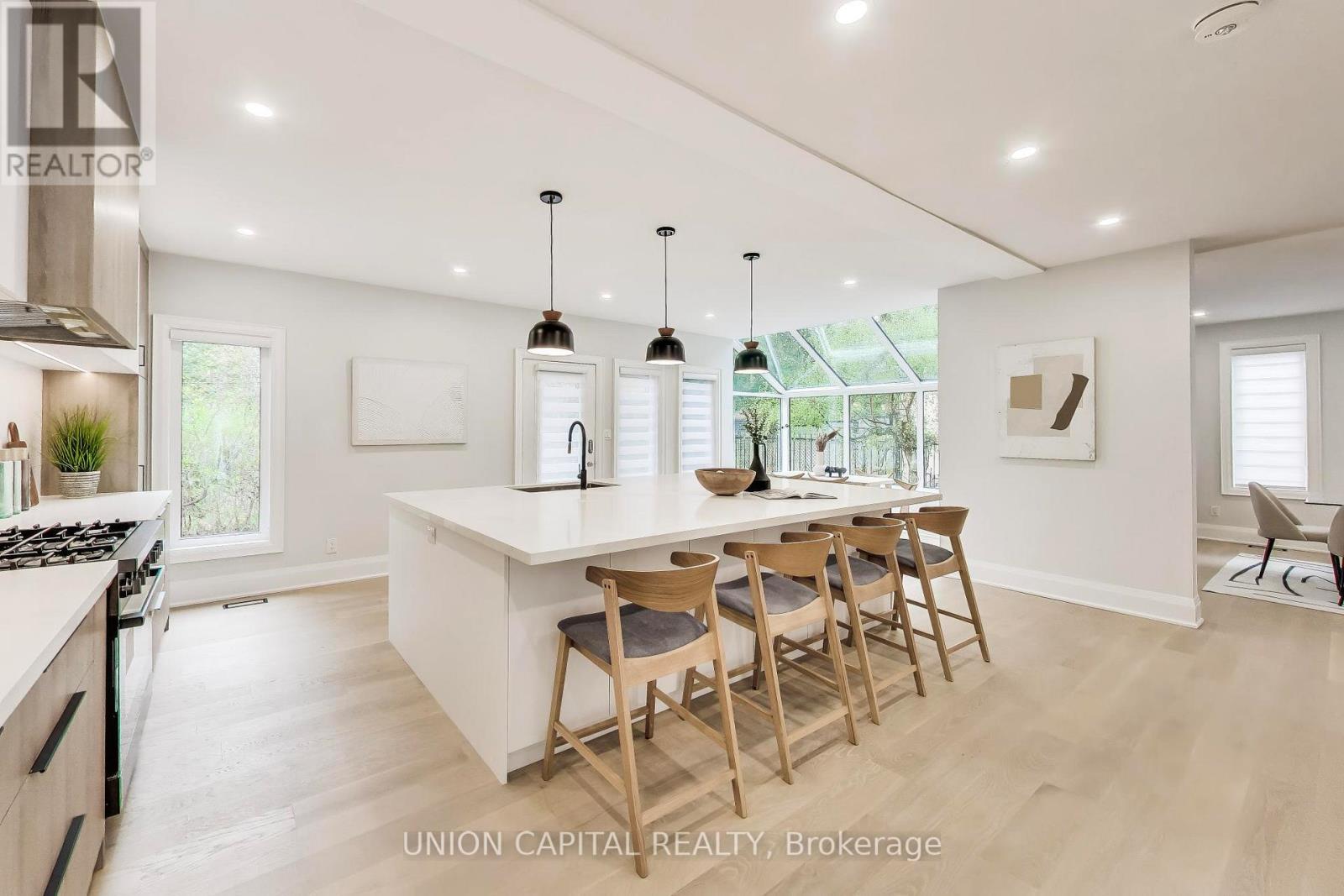 Detached at 58 FORSYTH AVENUE N, Hamilton