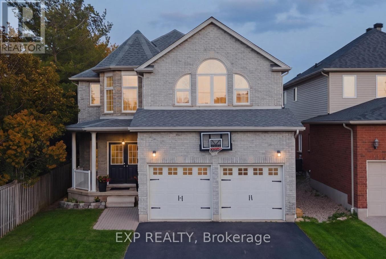 Detached at 606 DOON DRIVE S, Kitchener