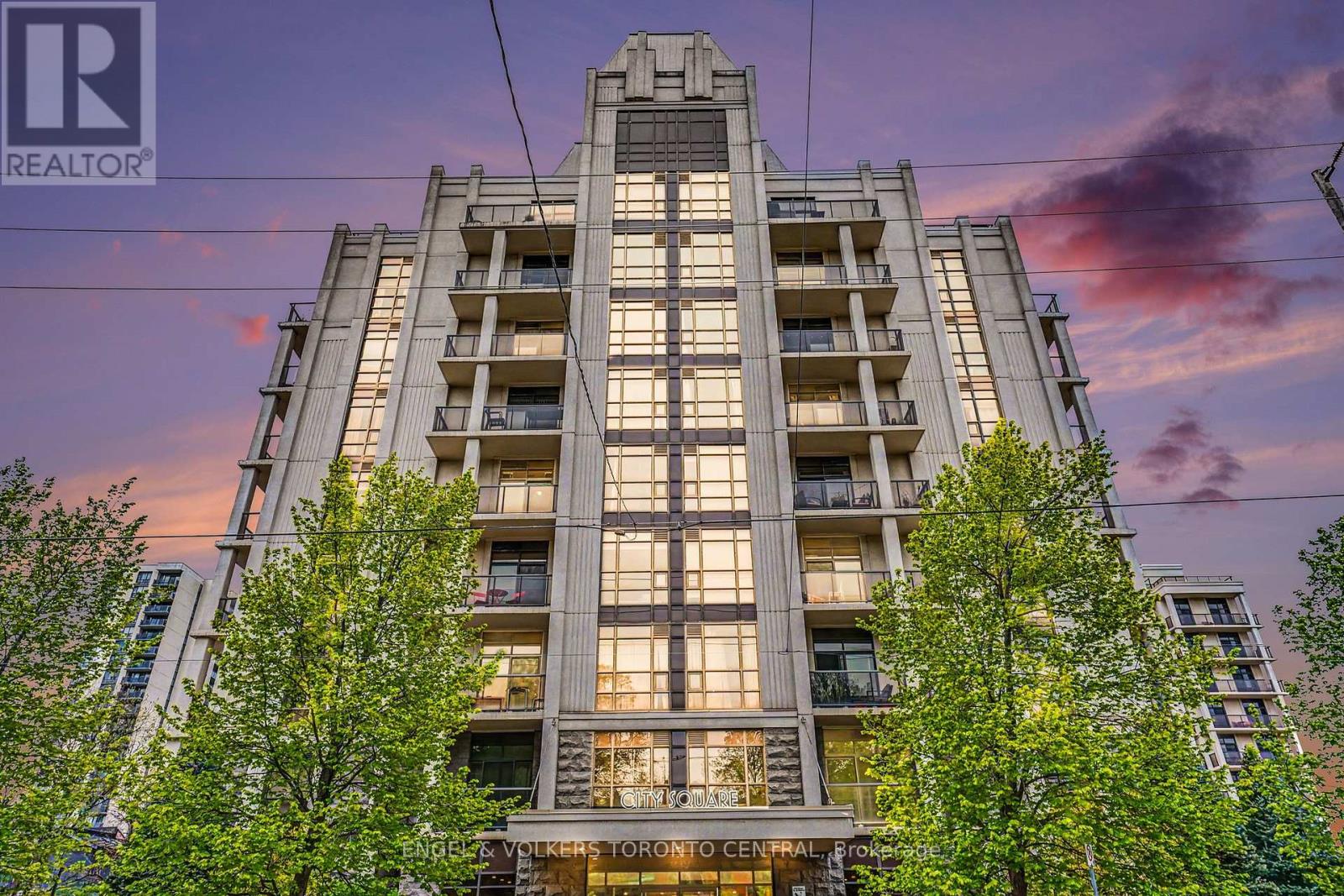 Apartment at 706 - 90 CHARLTON AVENUE W, Hamilton (Durand)