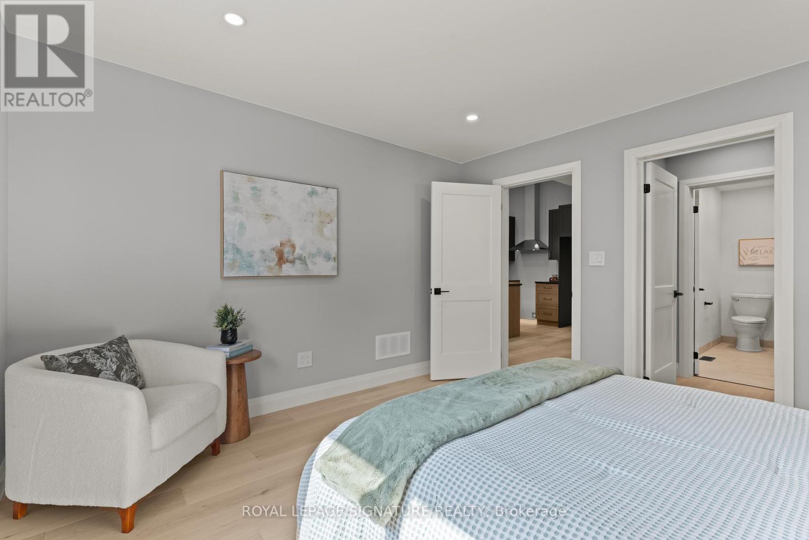 Semi-Detached/Link at 139 KING EDWARD STREET, Brant