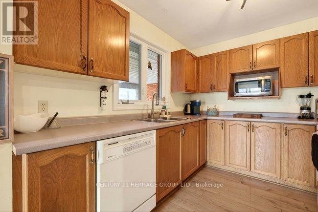 Townhouse at 1 - 31 KINROSS STREET, Haldimand