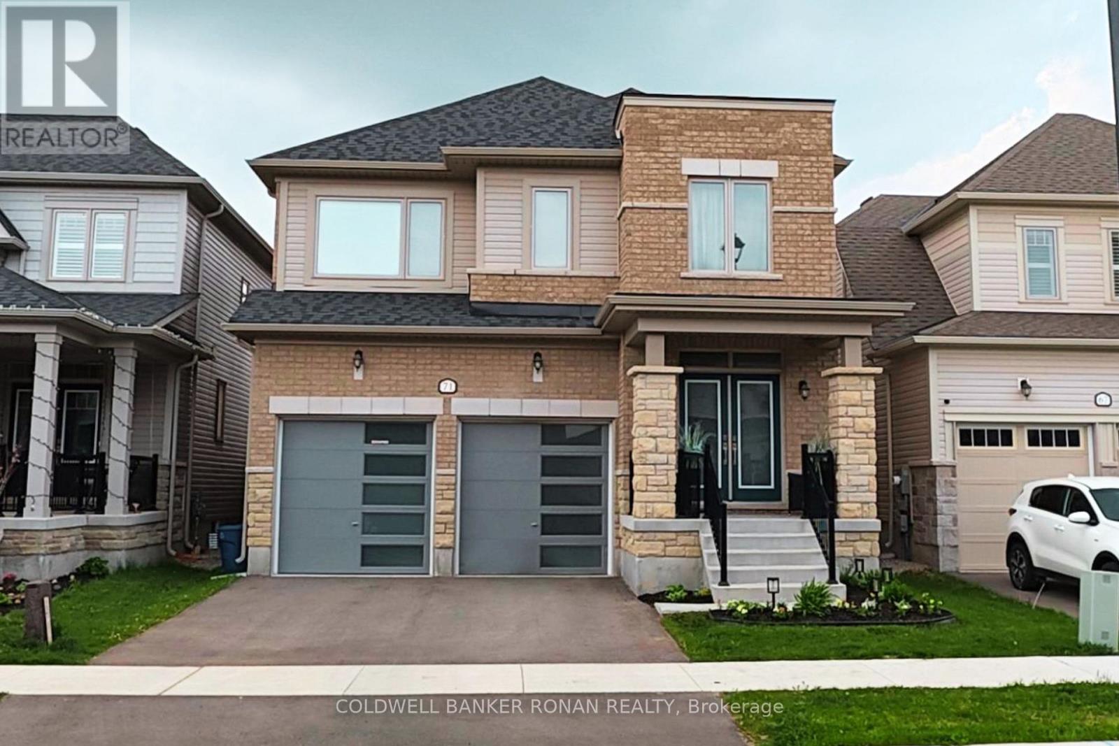 Detached at 71 HARPIN WAY W, Centre Wellington (Fergus)