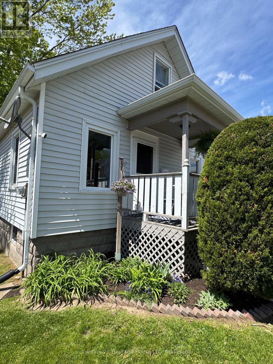 Detached at 87 MARGERY ROAD, Welland