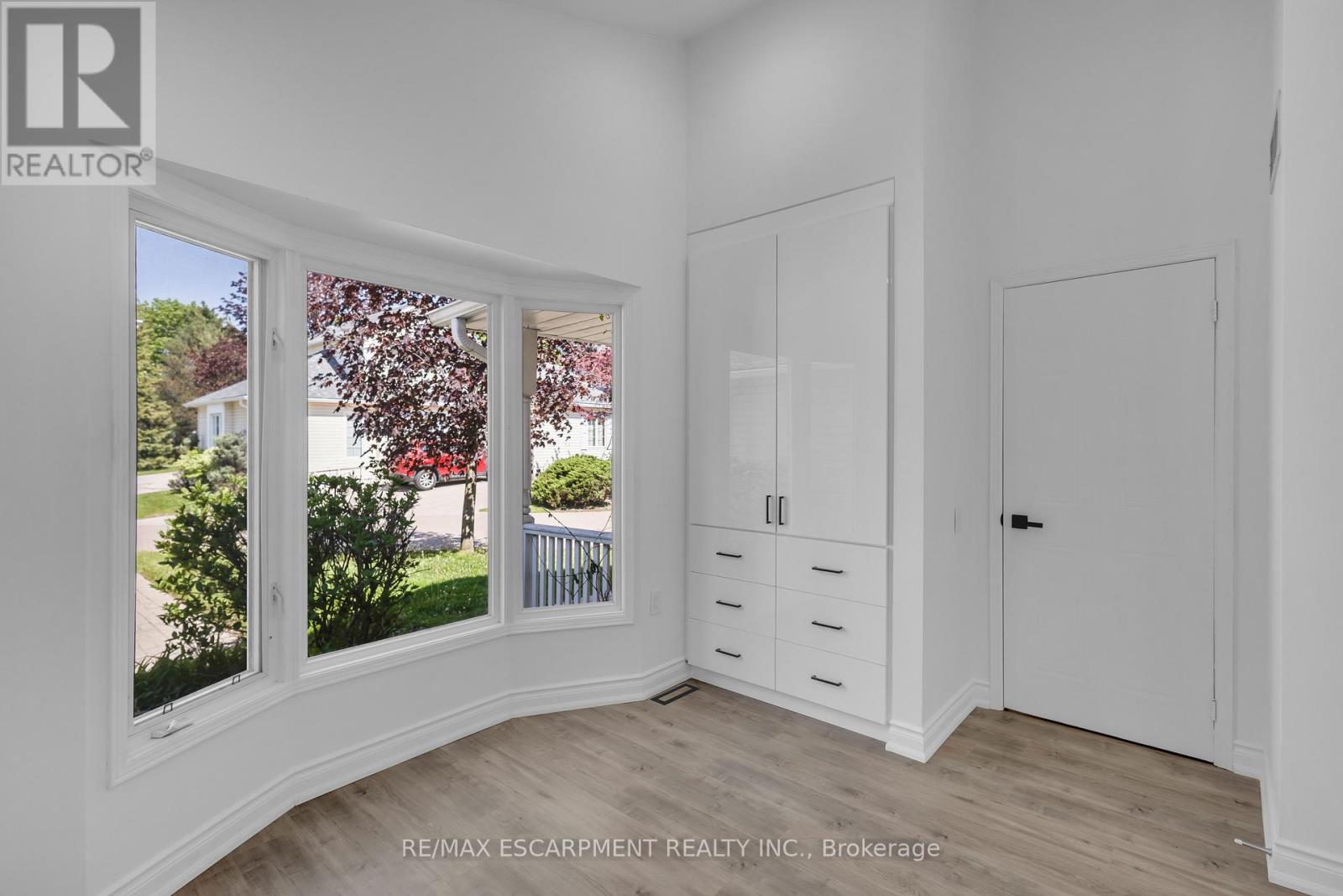 Detached at 375 SILVERBIRCH BOULEVARD, Hamilton
