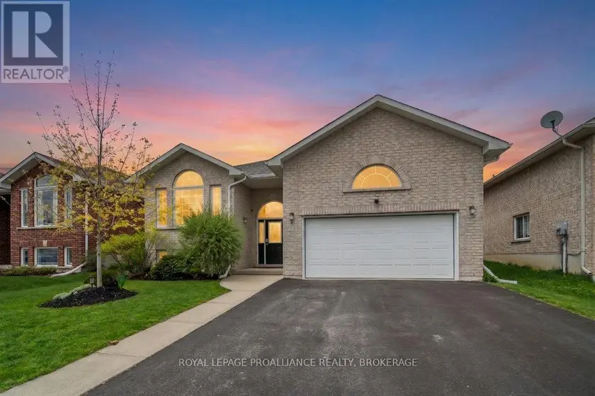 Detached at 6 ASHWOOD CRESCENT, Greater Napanee
