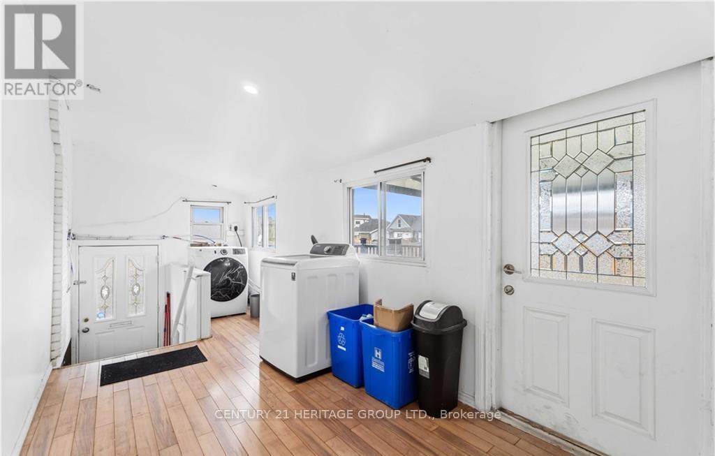 Detached at 103 EDINBURGH AVENUE, Hamilton
