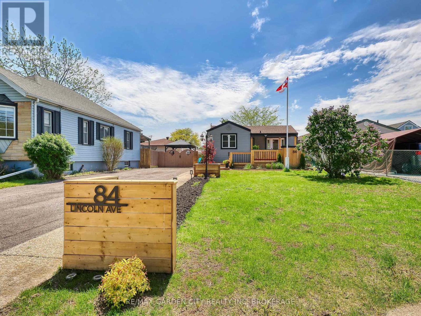 Detached at 84 LINCOLN AVENUE, St. Catharines (Oakdale)
