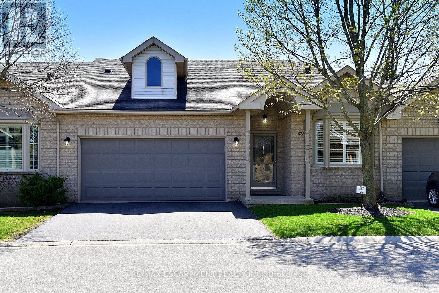 Townhouse at 49 RIVEROAKS DRIVE, Hamilton (Twenty Place)