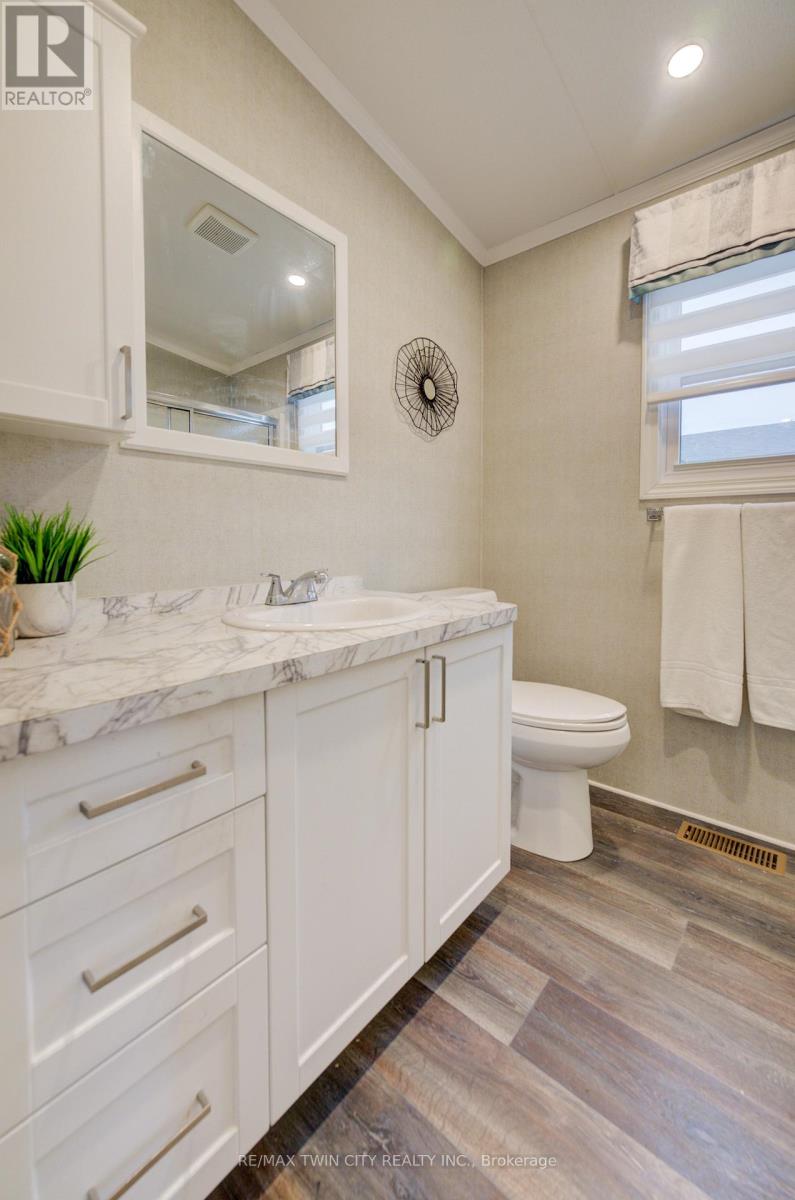 Detached at 61 - 77683 BLUEWATER HIGHWAY, Bluewater