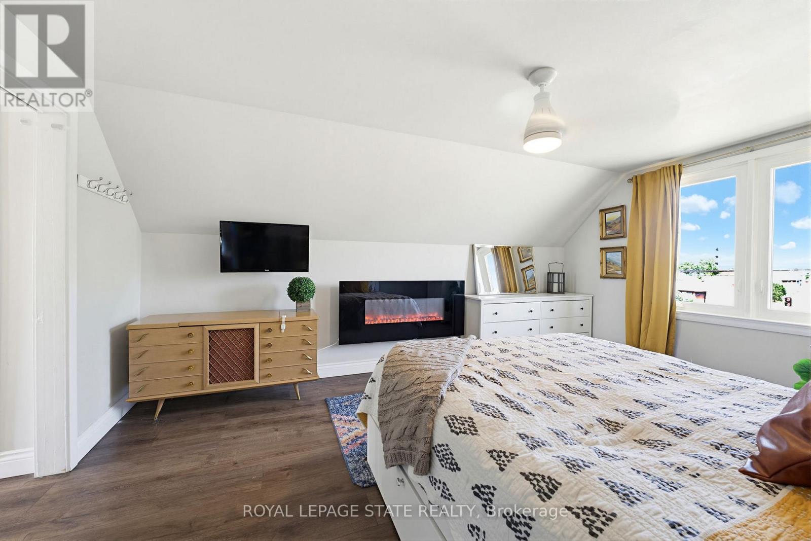 Detached at 140 PARKDALE AVENUE, Hamilton