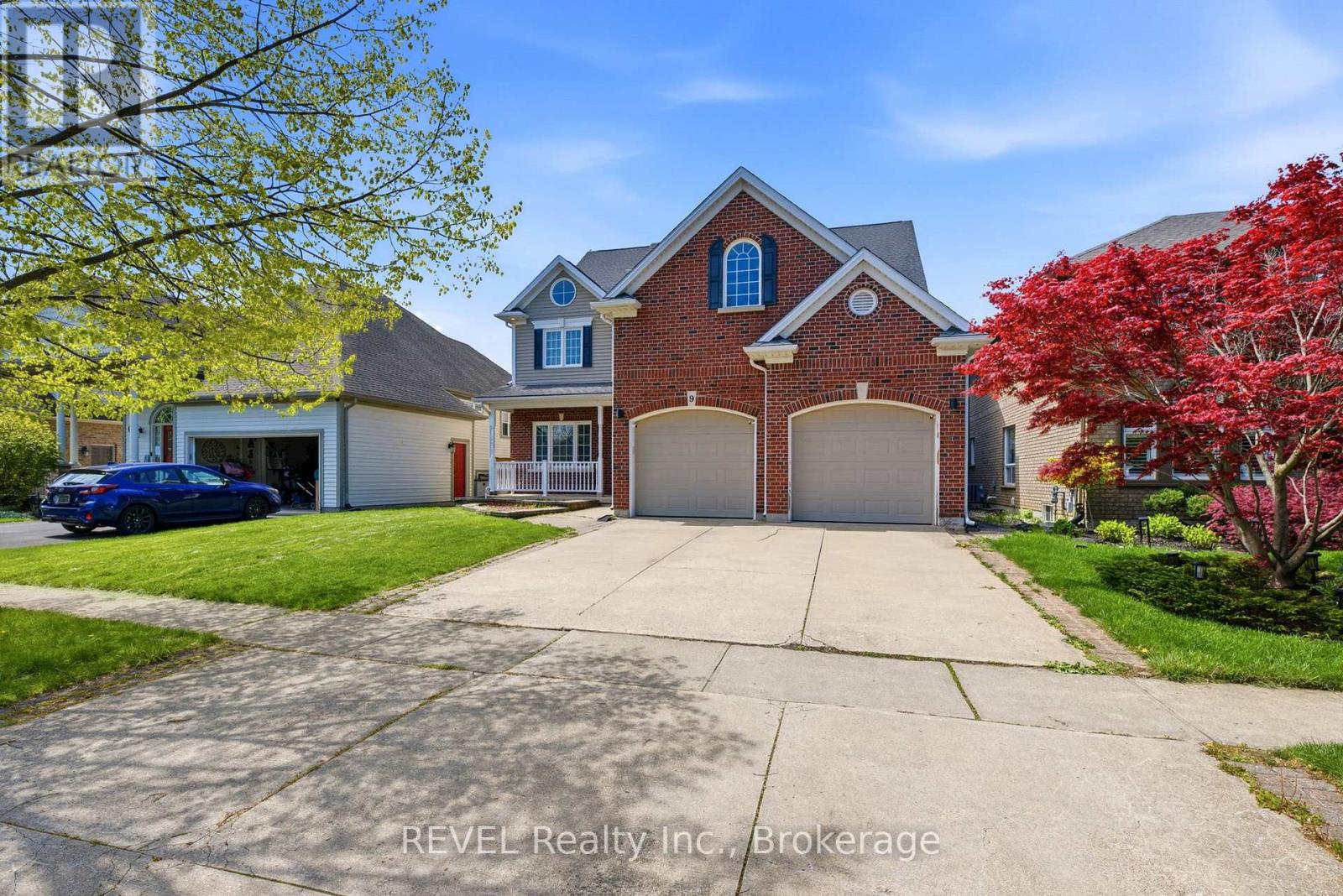 Detached at 9 FIRST STREET LOUTH STREET, St. Catharines (Grapeview)
