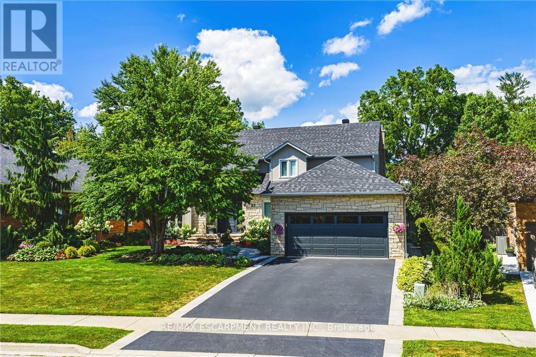 Detached at 33 GOLFVIEW CRESCENT, Hamilton (Dundas)