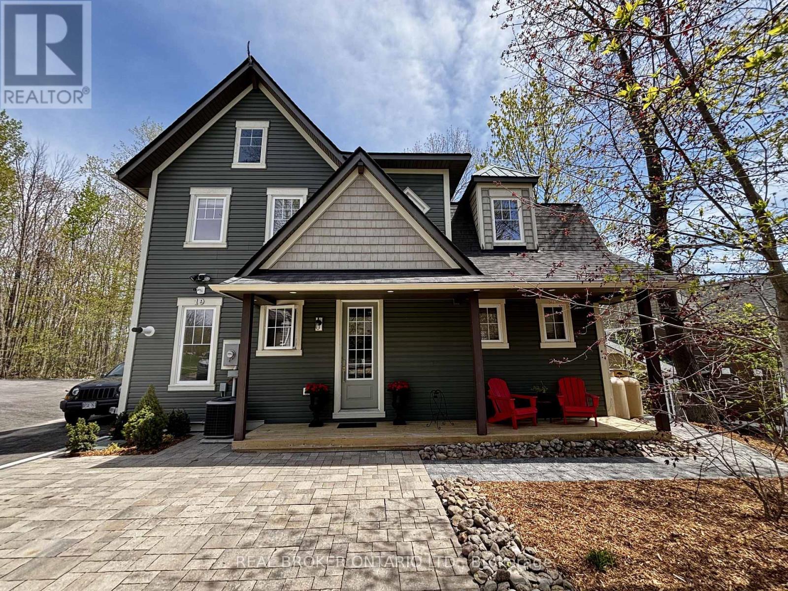 Detached at 19 MARINA VILLAGE DRIVE, Georgian Bay (Baxter)