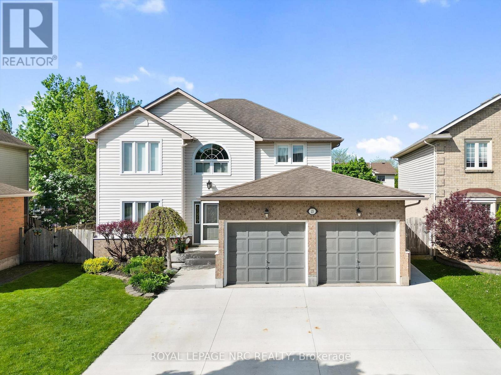 Detached at 13 CRYSLER CRESCENT, Thorold (Confederation Heights)