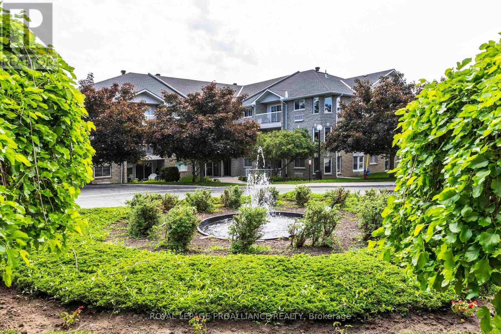 Apartment at 312A - 1099 CLONSILLA AVENUE, Peterborough (Otonabee Ward 1)