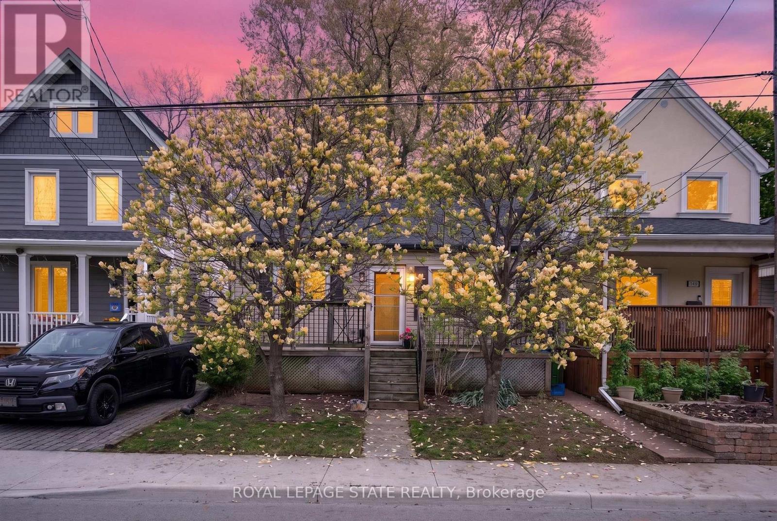 Detached at 147 STRACHAN STREET E, Hamilton (North End)
