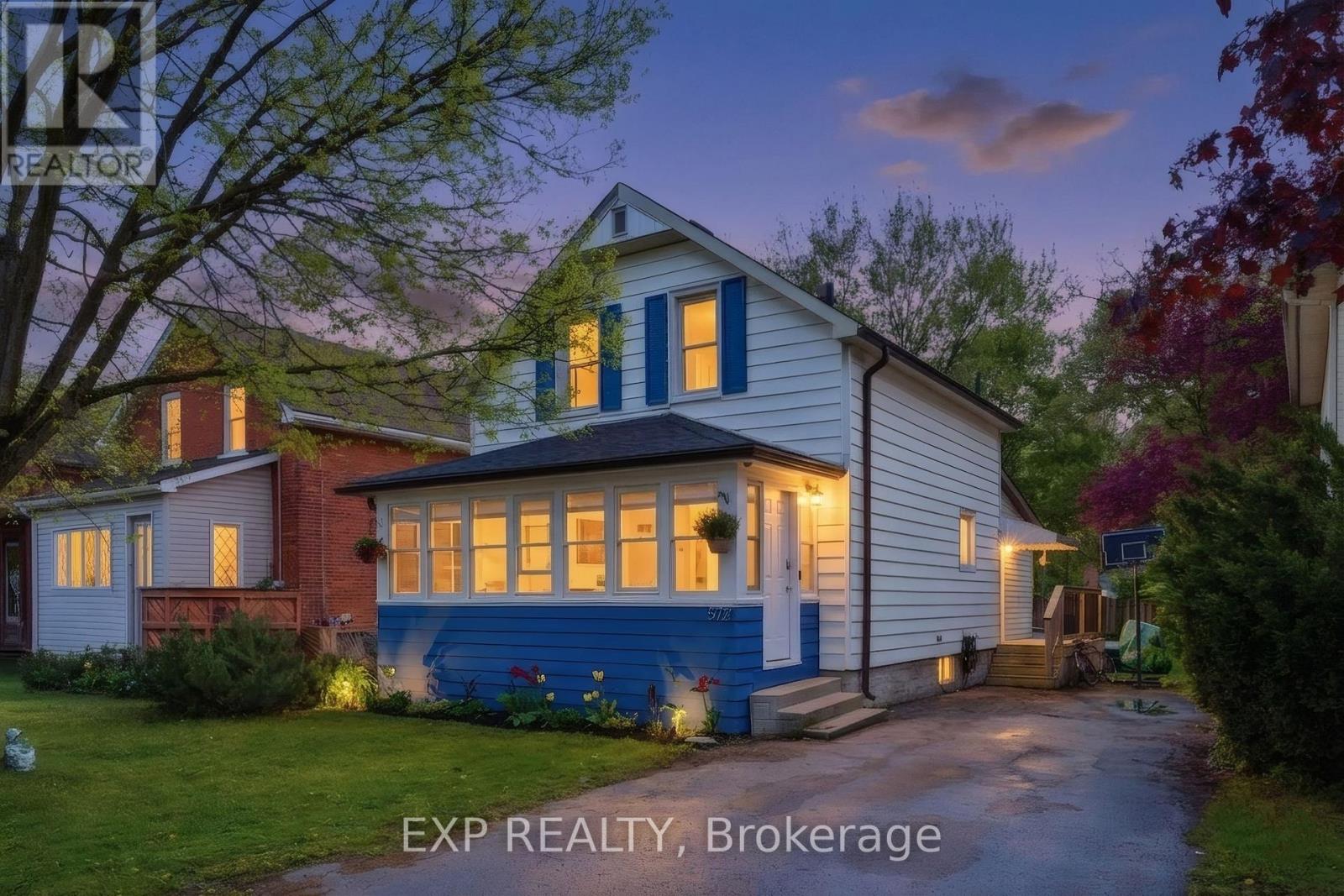 Detached at 572 DOWNIE STREET, Stratford