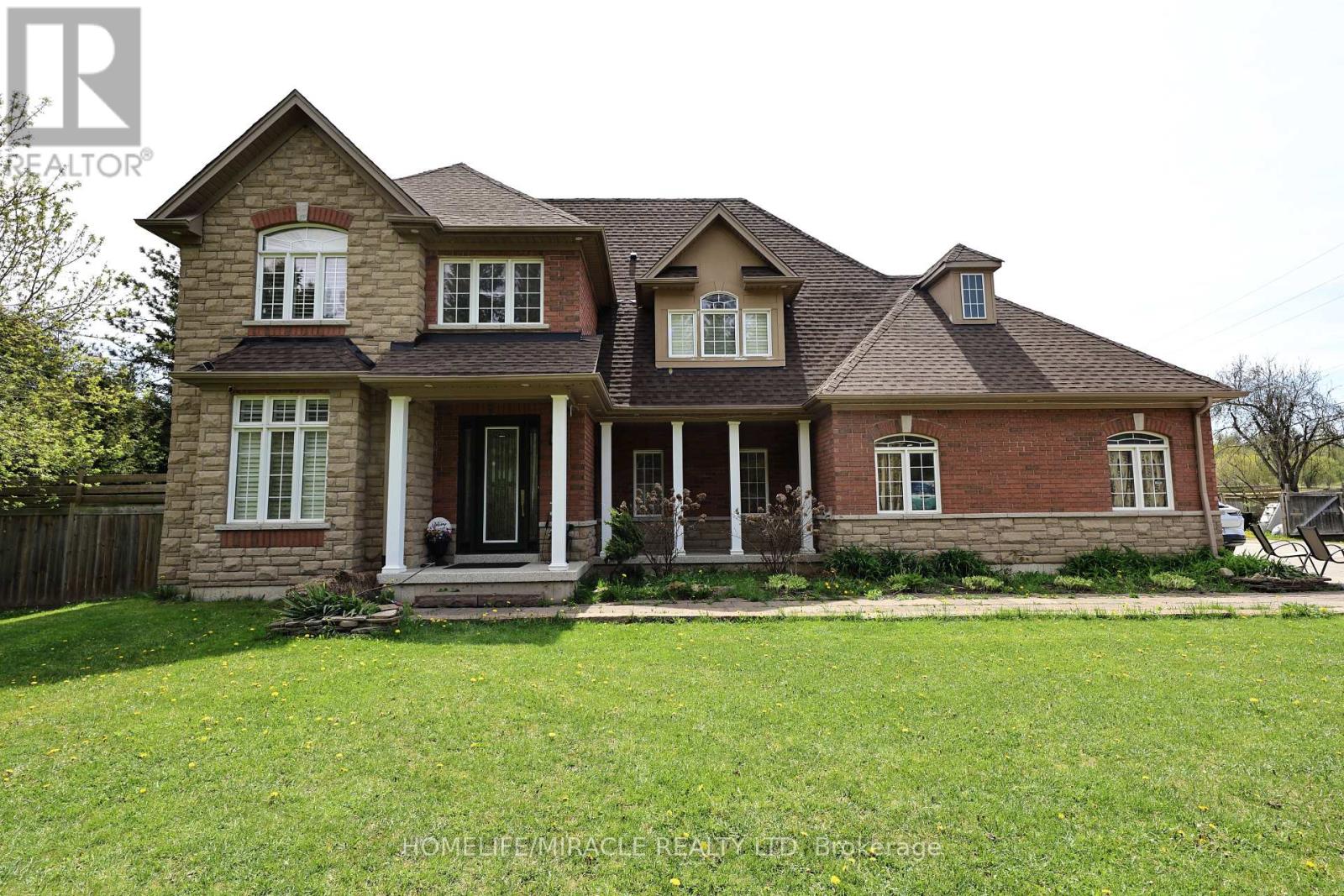 Detached at 9465 17 SIDE ROAD, Erin