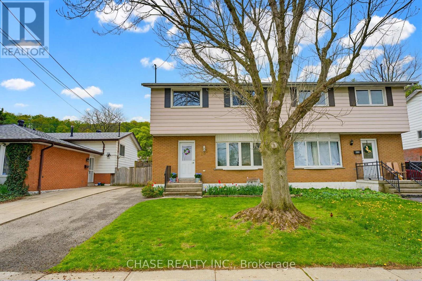 Semi-Detached/Link at 632 GREENHILL AVENUE, Hamilton (Vincent)