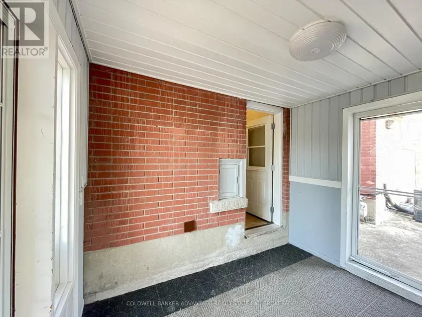 Detached at LOWER - 98 MASTERSON DRIVE, St. Catharines (Glendale/Glenridge)