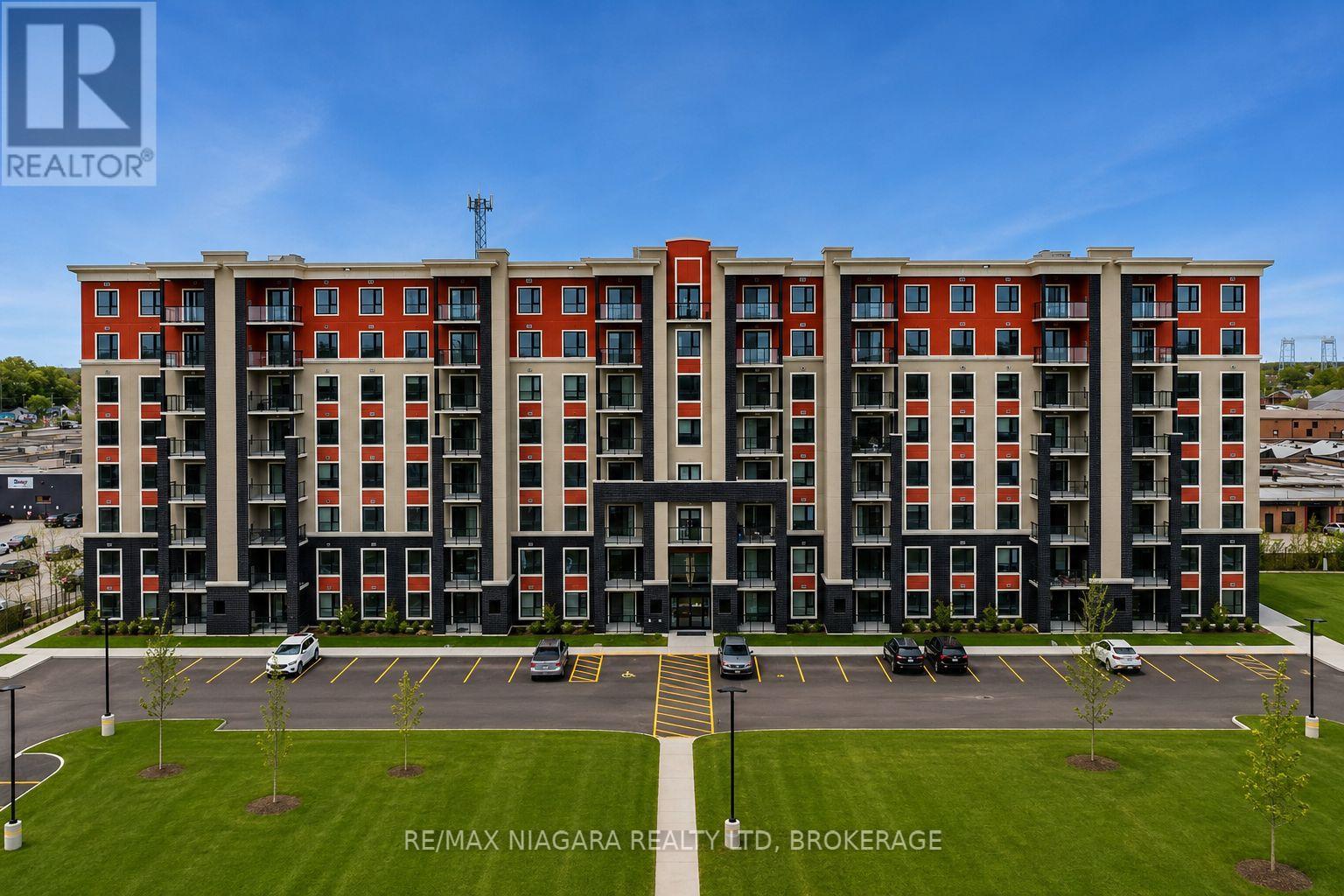 Multiplex at 112 C - 155 HAGAR STREET, Welland (Lincoln/Crowland)