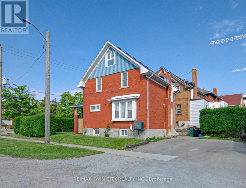 Detached at 281 COURTLAND AVENUE N, Kitchener