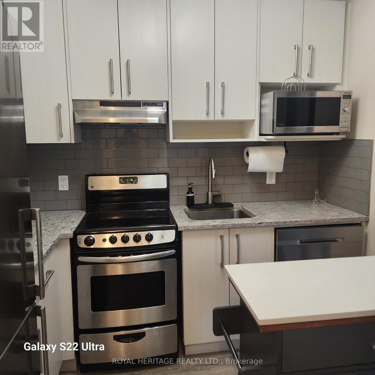 Apartment at 513 - 10 ESPLANADE LANE, Grimsby