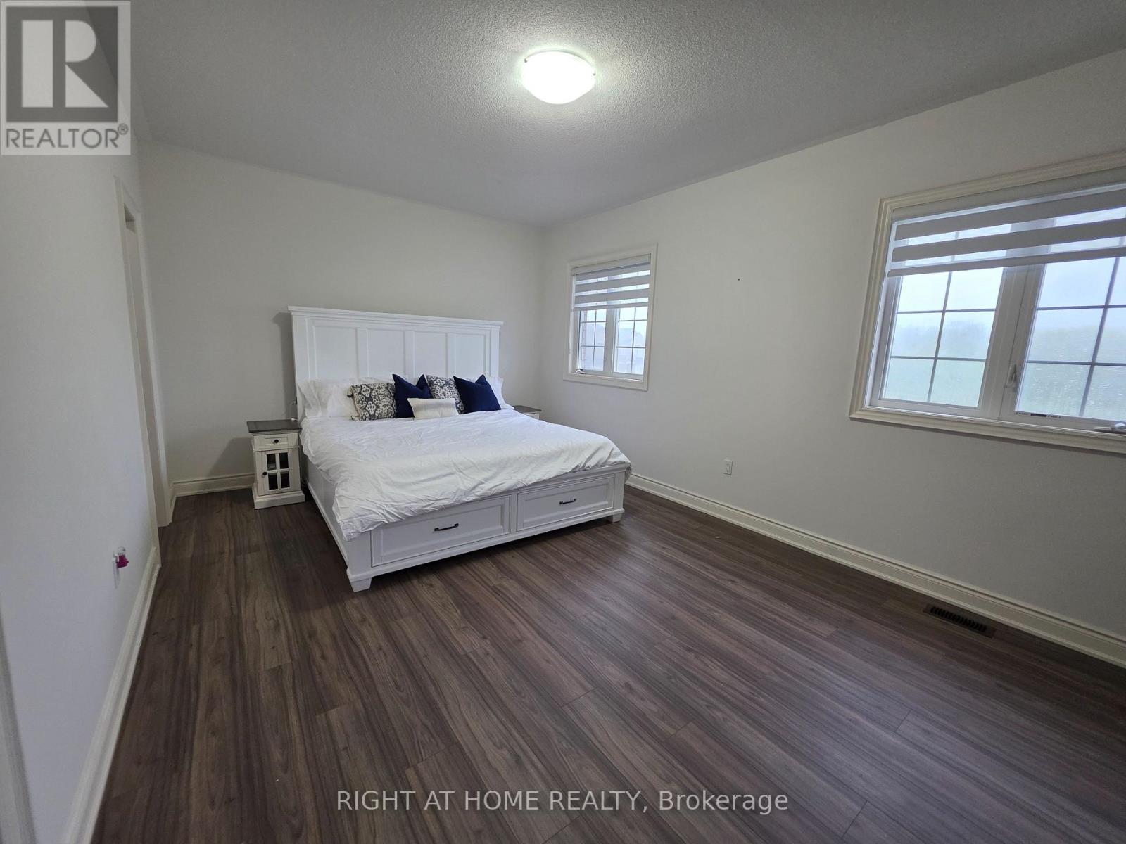 Detached at 118 GREAT FALLS BOULEVARD, Hamilton