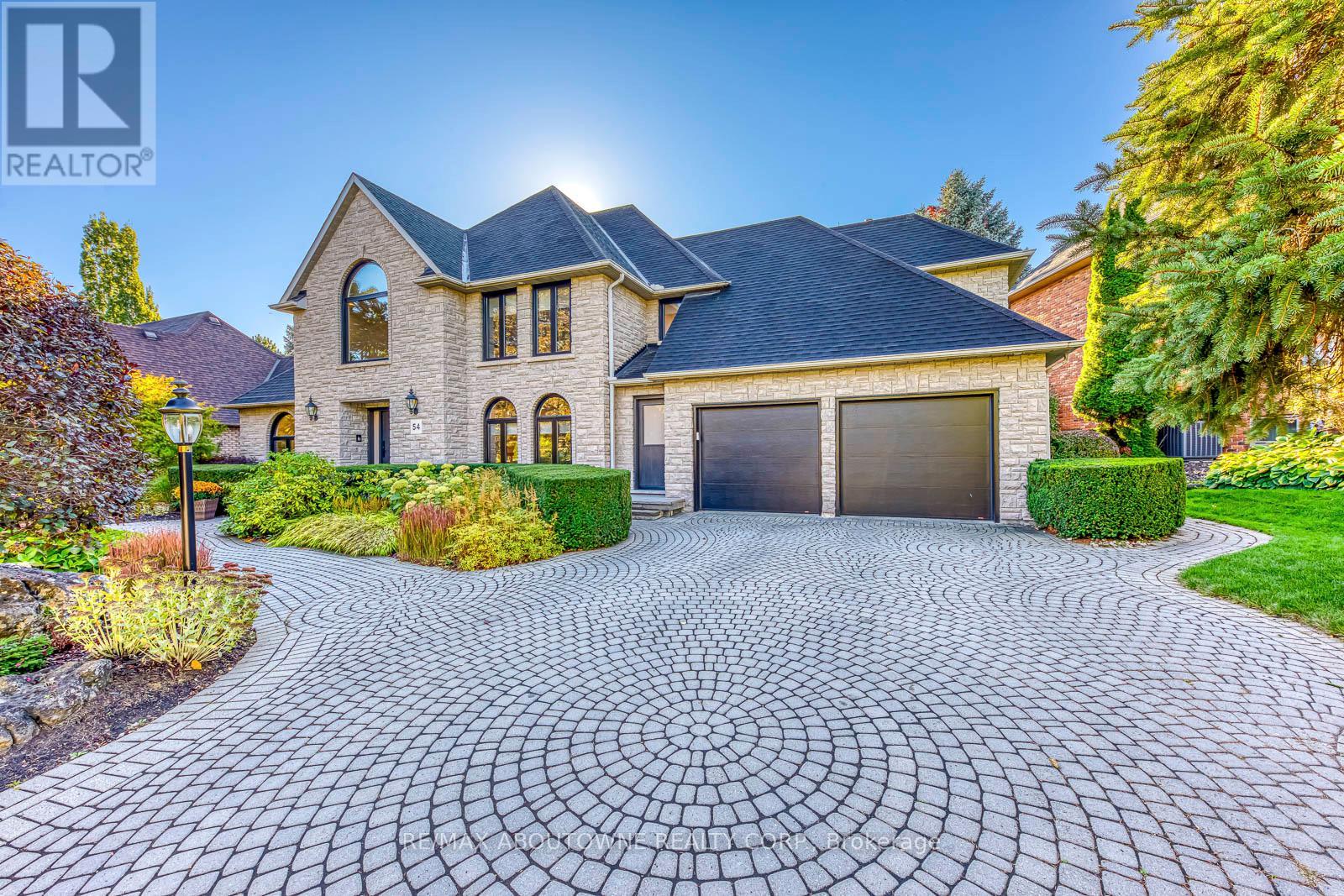 Detached at 54 DEERVIEW AVENUE, Hamilton (Ancaster)